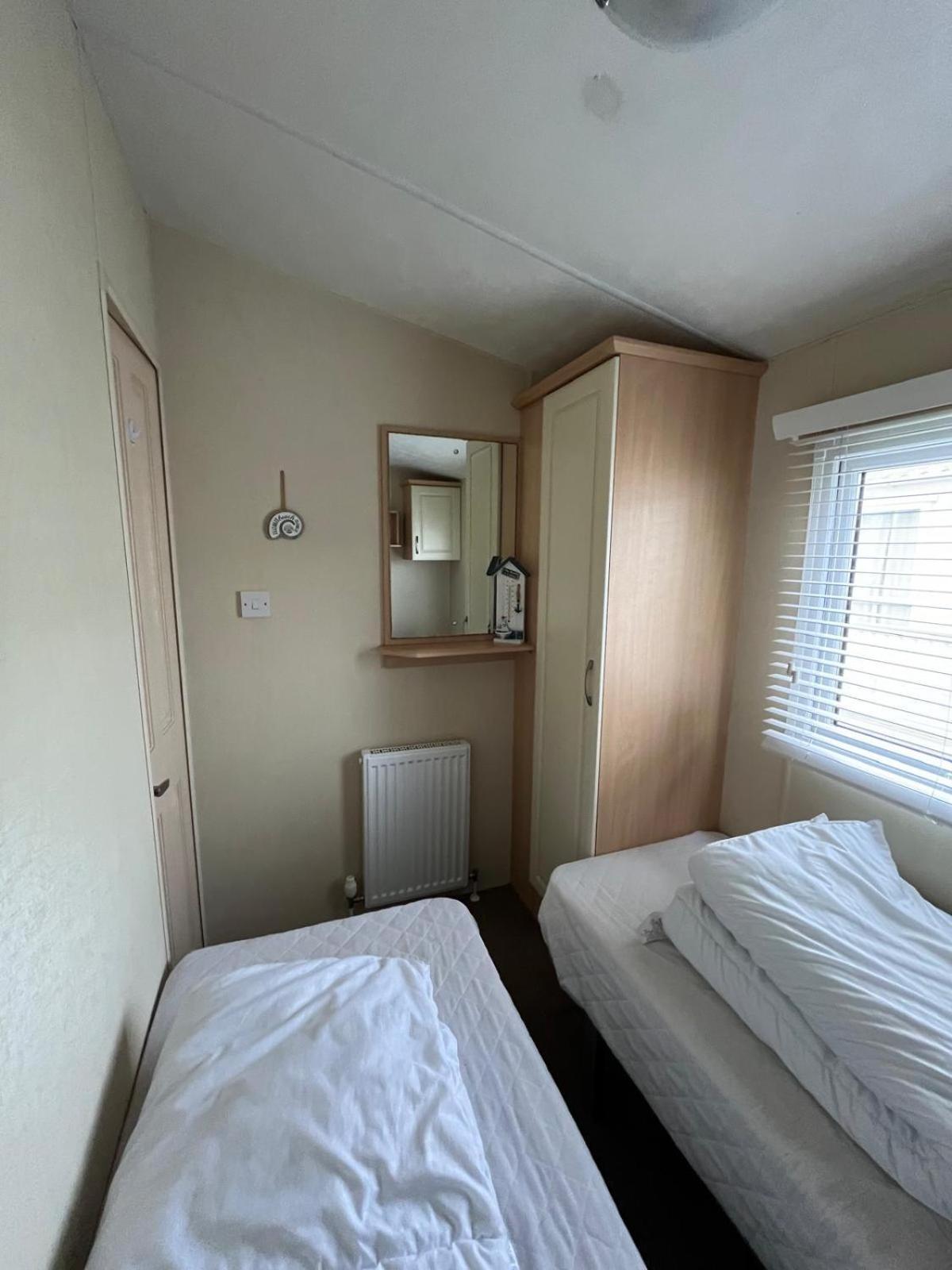 Goodwin'S Static Caravan Мейбълторп Екстериор снимка